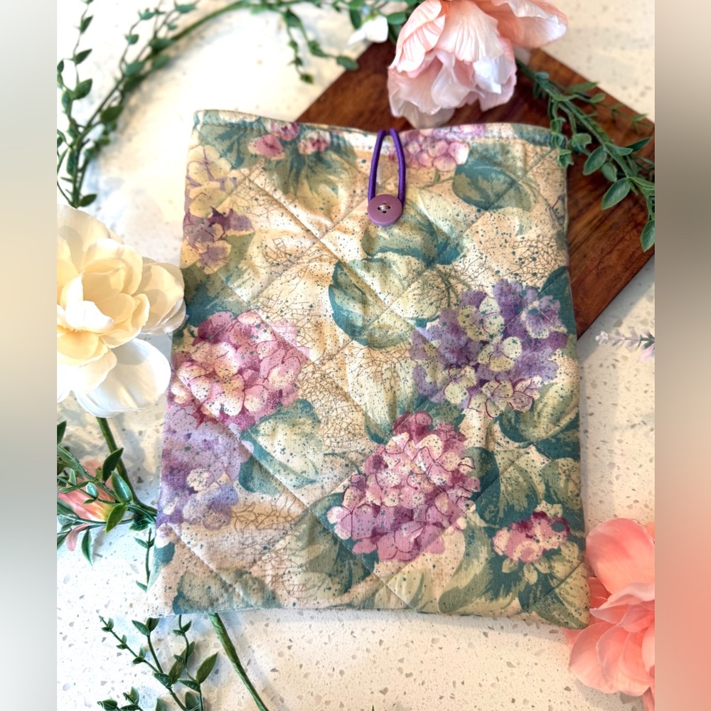 Book Kindle Sleeve Bag Cover 8X10in Vintage 90’s 2000 Fabric Padded Quilted Flo